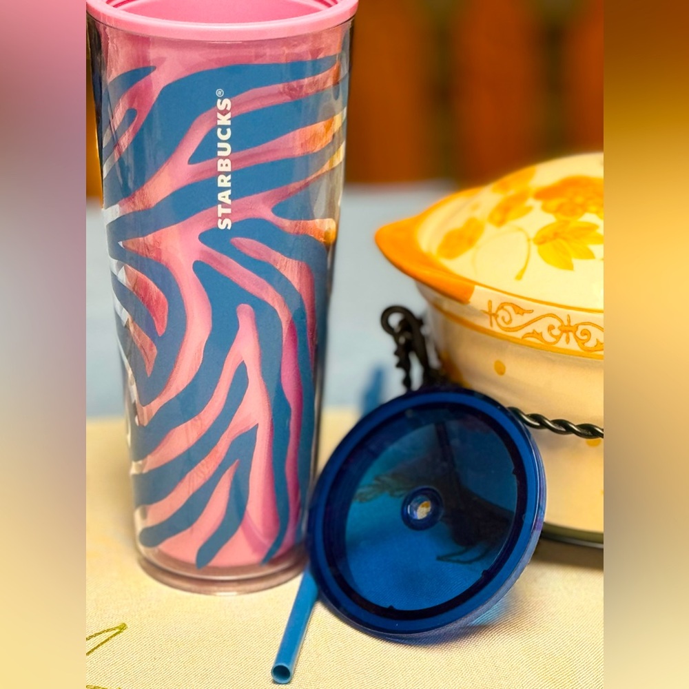 2021 Zebra Starbucks Venti Cold Cup